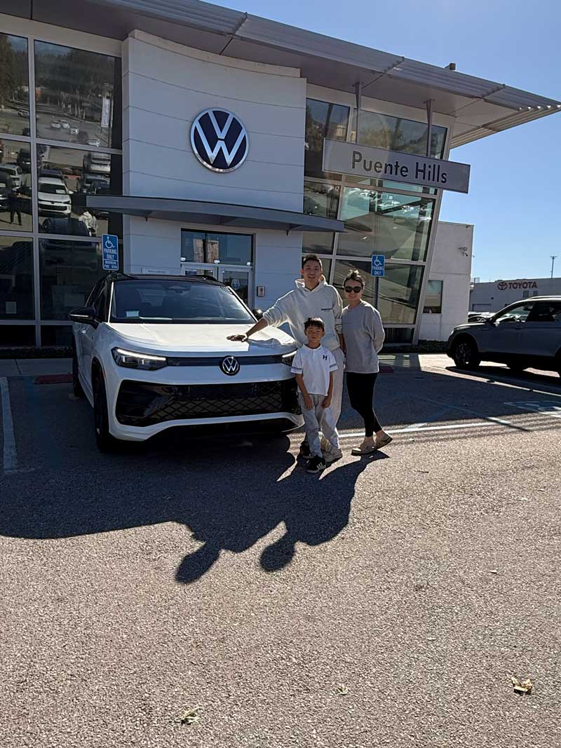 Congrats Bill. Arrived with a 23 Tiquan and left with the 26 Tiguan R-line Anthony 714.438.6999